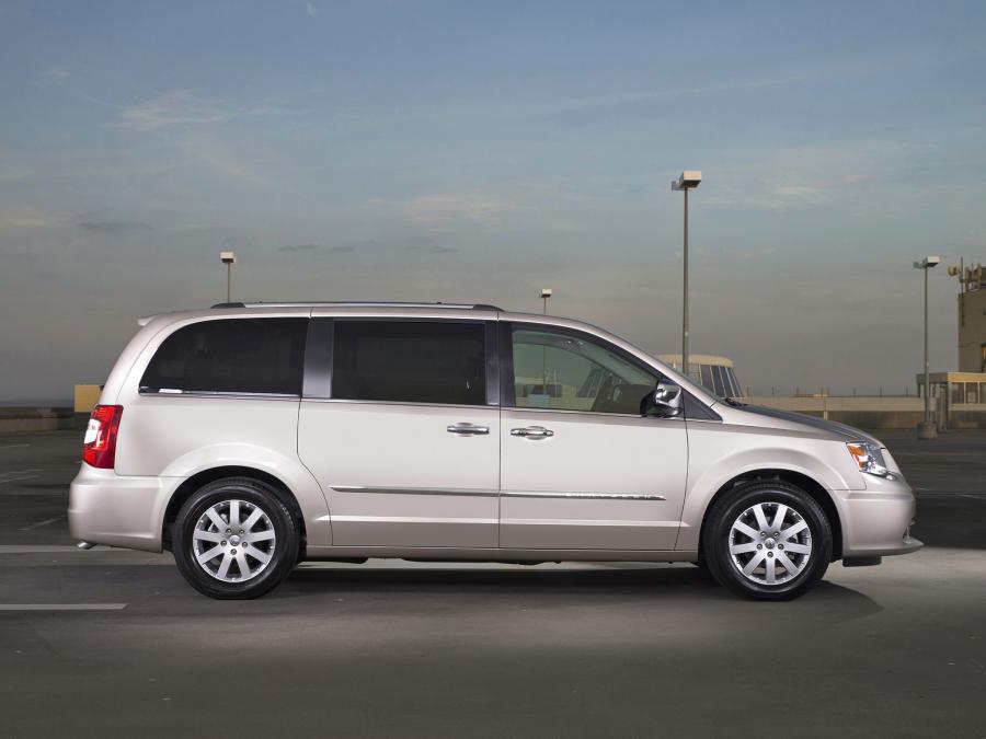  Chrysler Grand Voyager 2011 года  (AU) (фото 15 из 19)